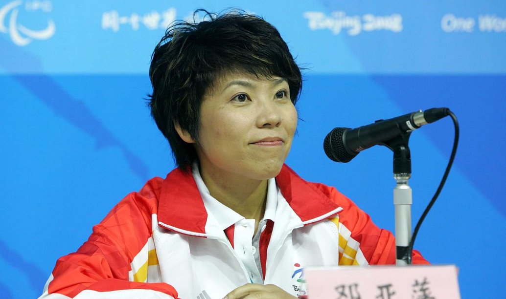 邓亚萍:没打赢小山智丽实在惋惜!董宇辉随后一番话让她解开心结