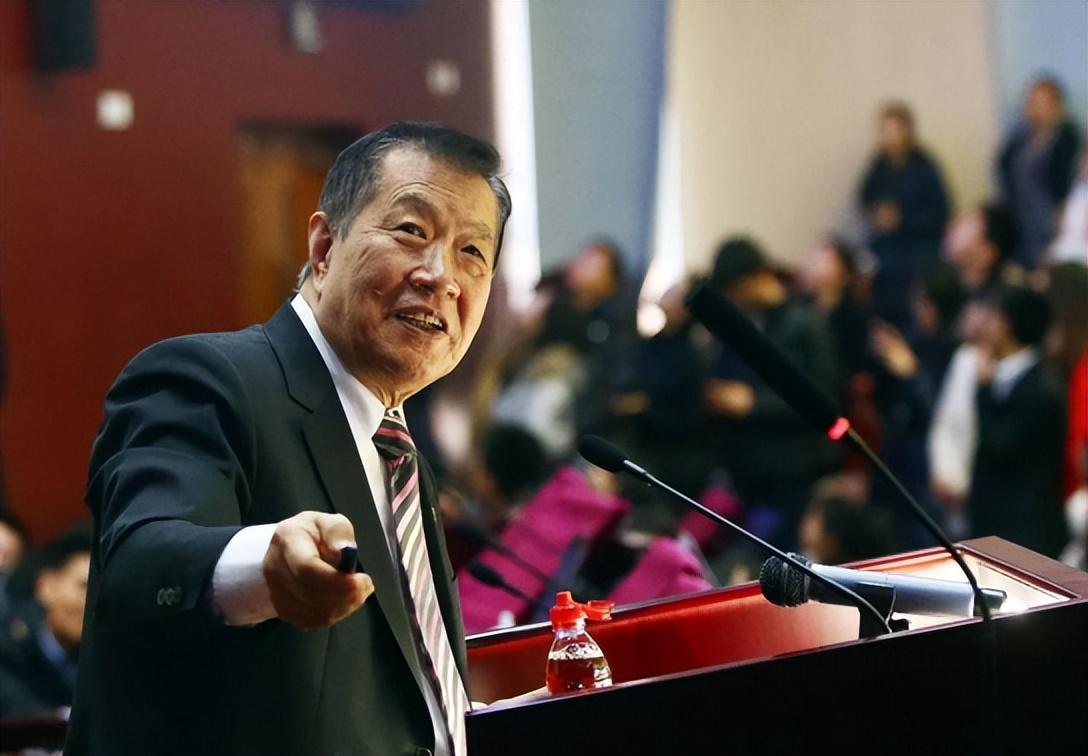 回顾"华人神探"李昌钰:靠2块鸡骨头找出凶手,10年悬案告破