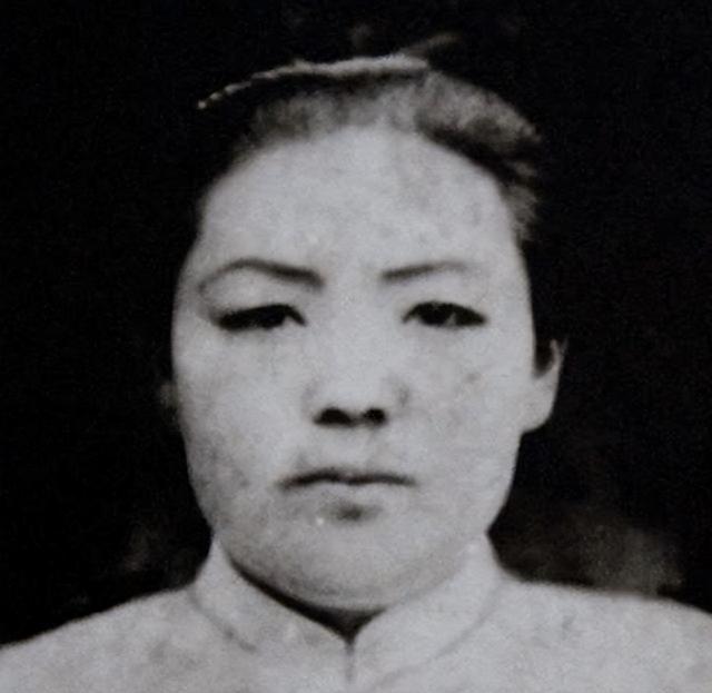 阎锡山:小妾为他生下5个孩子,却只爱原配,最后小妾抑郁而终