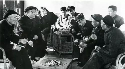 庐山会议后,这三位开国将领还来吴家花园看彭总!对彭总嘘寒问暖