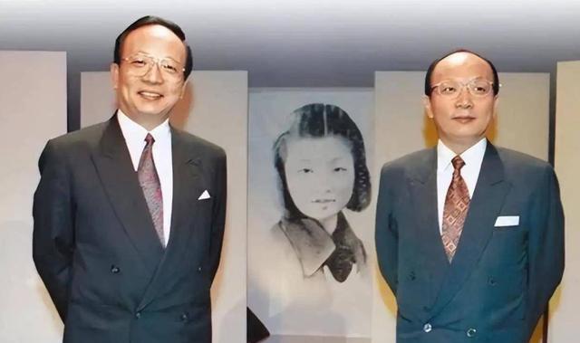 42年,蒋经国恋人章亚若离奇死亡,章孝严:我确定母亲是被谋害的