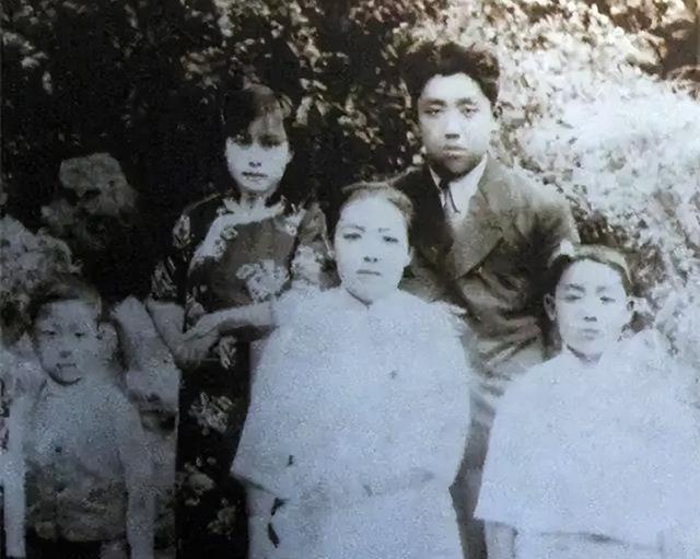 阎锡山:小妾为他生下5个孩子,却只爱原配,最后小妾抑郁而终
