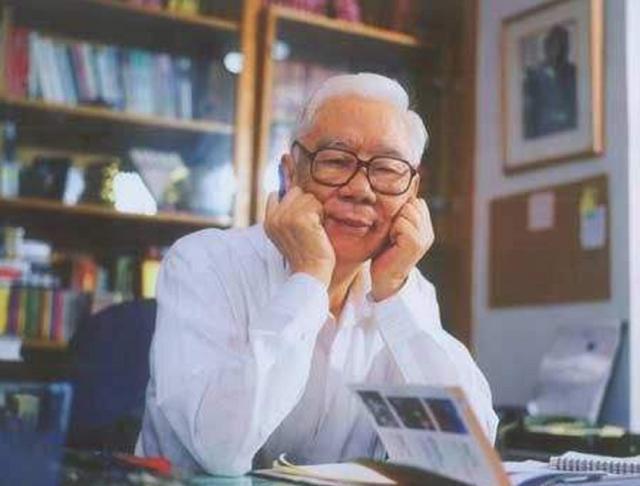 无一张文凭却成为高校教授,名扬海峡两岸,柏杨的一生有多传奇?