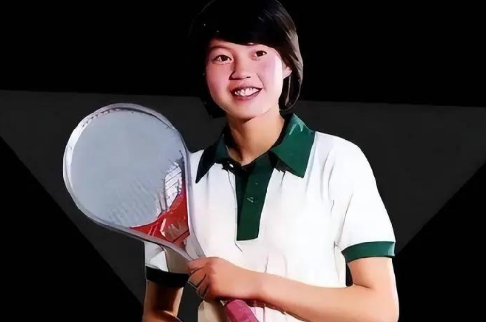 体坛第一叛徒胡娜:赛前叛逃美国坑惨中国队,晚年高调回国捞金
