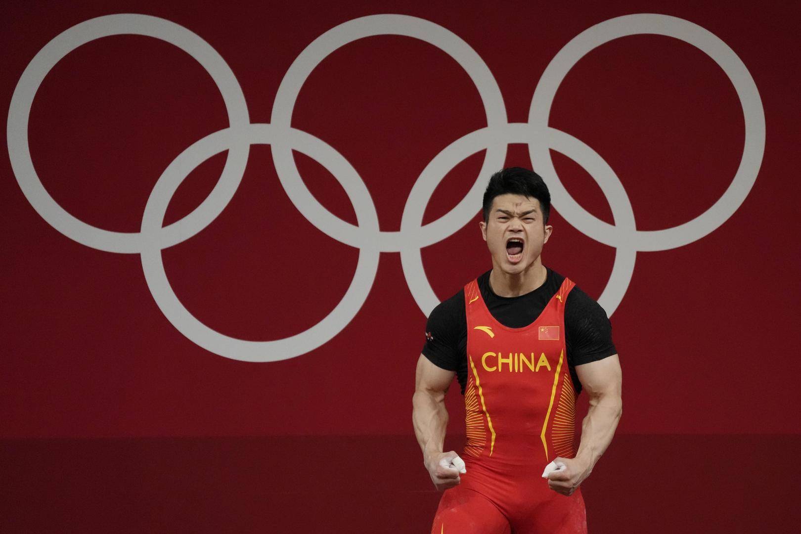 石智勇宣布或考虑退役!奥运会结束后,告别中国举重队