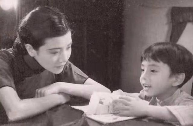 一代天才演员黎铿:曾与阮玲玉同台,红极一时,37岁英年早逝