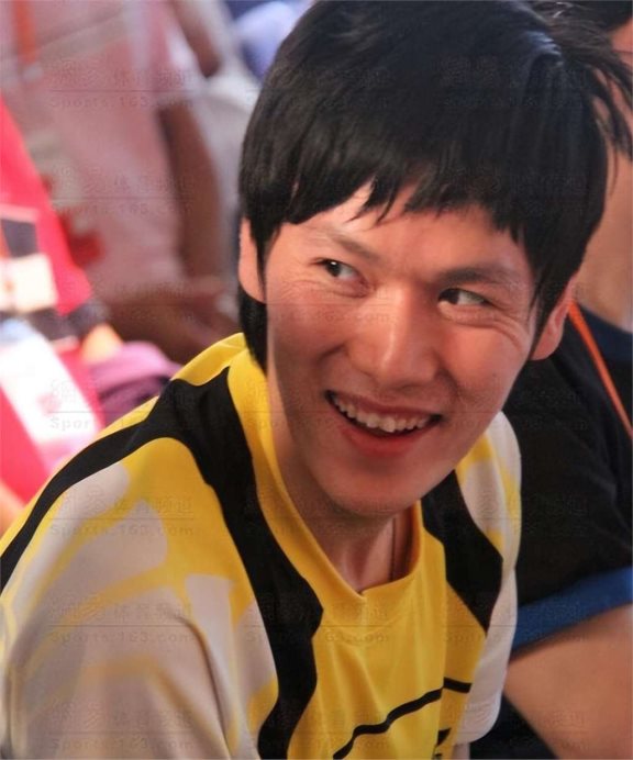 羽坛名将鲍春来:一生挚爱早已嫁人生俩娃,他41岁至今未婚