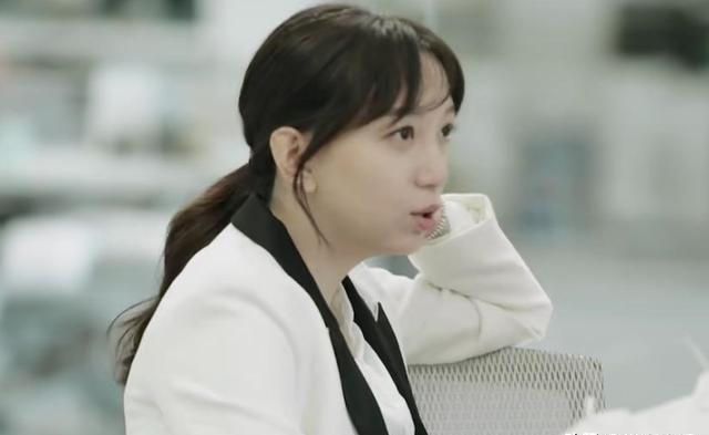 "美女博士"人设崩塌,梅桢被爆高考472分,靠外籍钻空子进北大