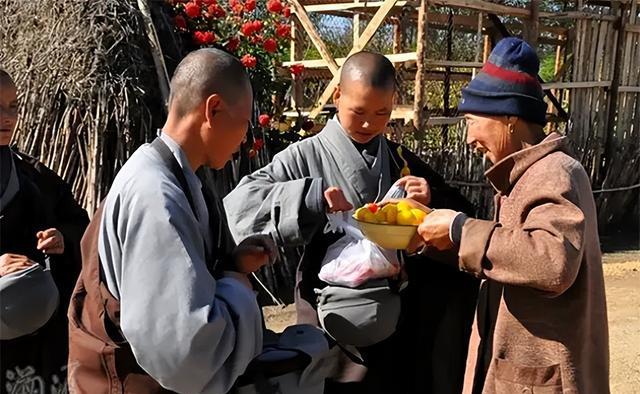 东北纯正"尼姑庙":僧众每天睡四小时吃一顿饭,不收门票不碰钱