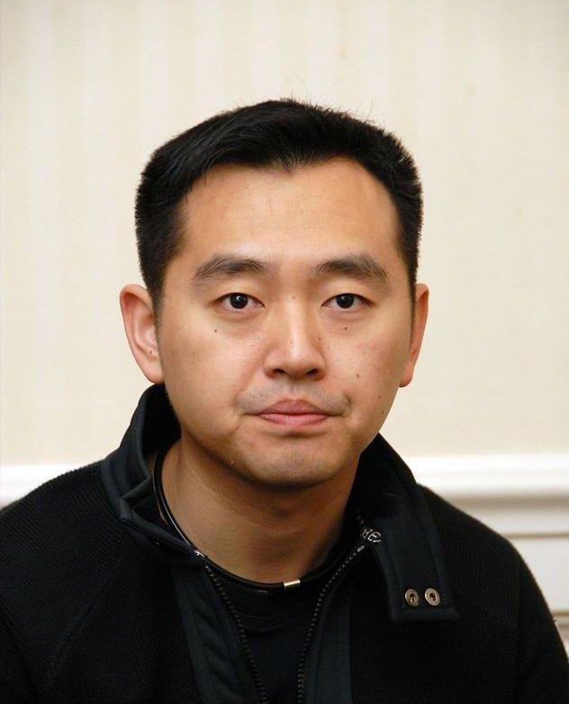 国乒辞退的孔令辉,50岁依旧单身,两鬓斑白,现状令人感慨