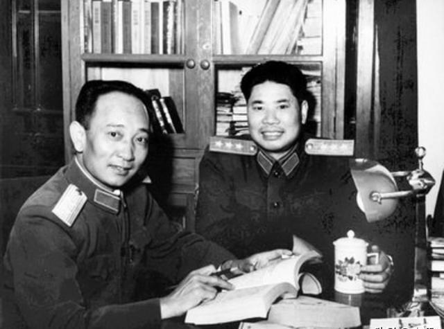 杨得志听闻上将王平路过武汉不下车,怒问:他想干啥,给他绑过来