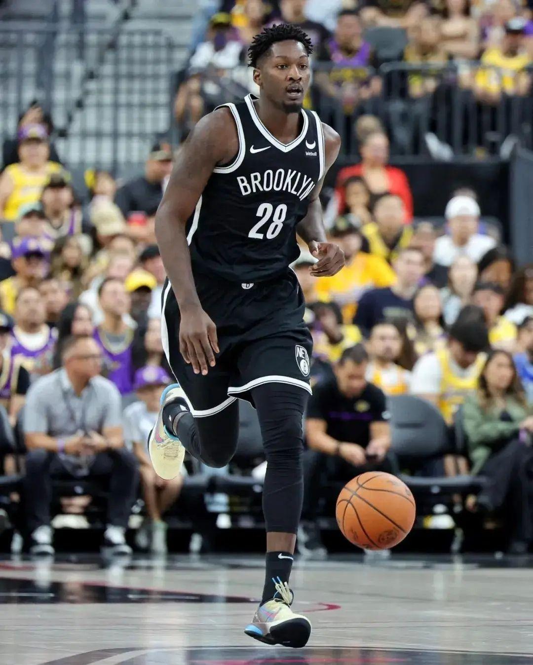 篮网双杰受瞩目,约翰逊与史密斯成交易市场热点