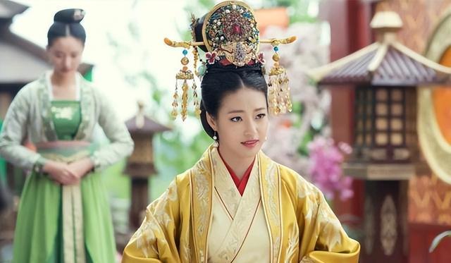 汉成帝许皇后:赵飞燕进宫前专宠十余年,被废后竟遭大臣调戏