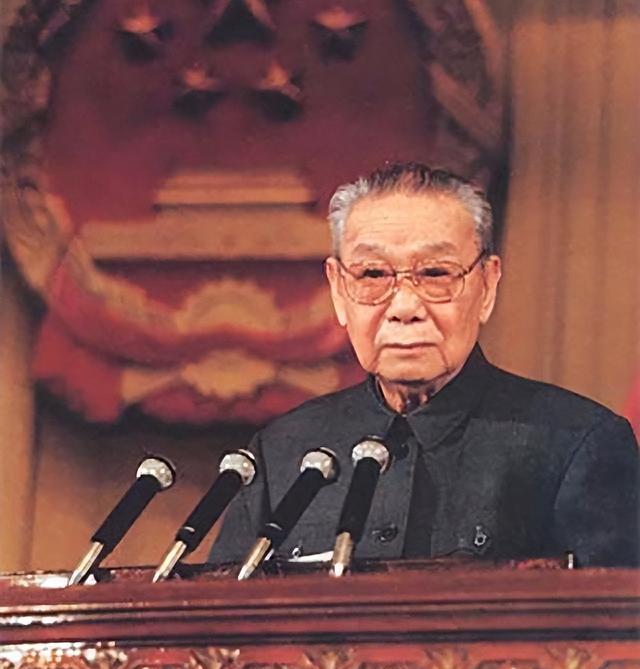 姬鹏飞:我国第3任外交部长,后官至副总理,儿子因犯错被判死缓