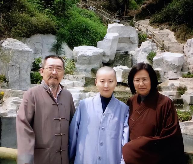 07年"林黛玉"陈晓旭患癌去世,临终前拉着父亲说:爸,我想往生