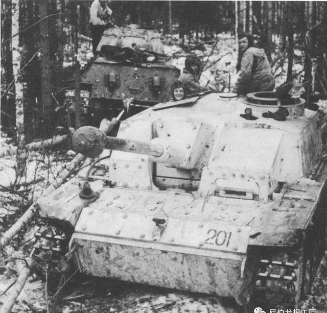 小专题:三号突击炮g型早期批次的部分独有特征