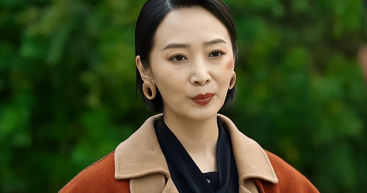 演员曲珊珊嫁落魄黄海波,十年艰辛养家,今生活状态如何?