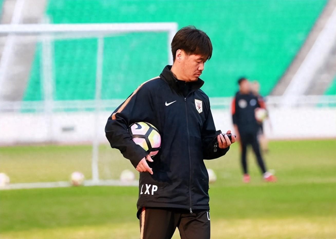 沧州雄狮大胜鲁能,泰山队核心或将转会,已签约新东家