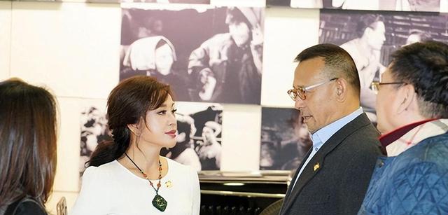 回顾宁静:闪婚闪离,二婚嫁圈内人隐婚10年,婚姻怎样了