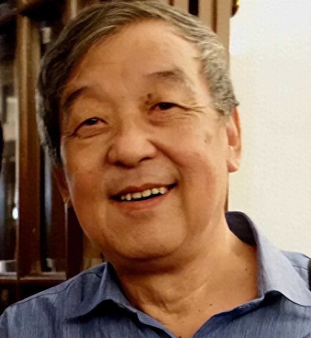 配音巨匠邱岳峰:三次自杀终落幕,58岁人生悲剧收场!