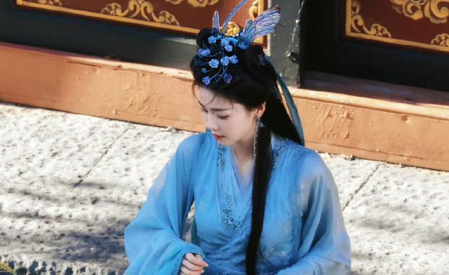 白鹿《临江仙》杀青!蓝衣清冷红衣惊艳