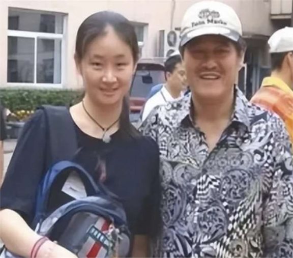 王小蒙毕畅:被赵本山养了11年,最后悔的是嫁给了被判14年的前夫