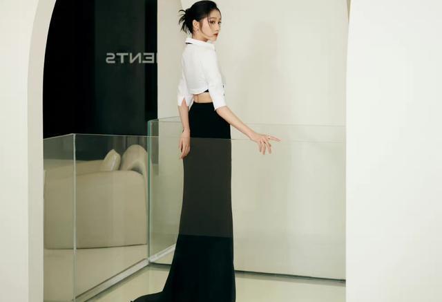 金鸡奖众女星斗艳,关晓彤细腰大长腿,倪妮妩媚动人,杨颖如少女