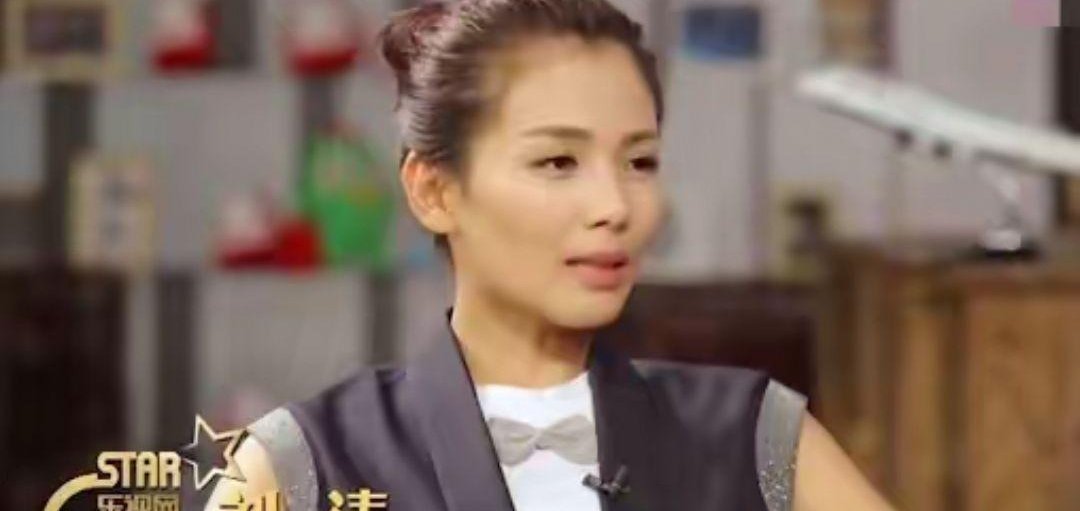 刘涛和秦海璐才不是塑料姐妹花!困难时互帮互助,爆红时相互祝福