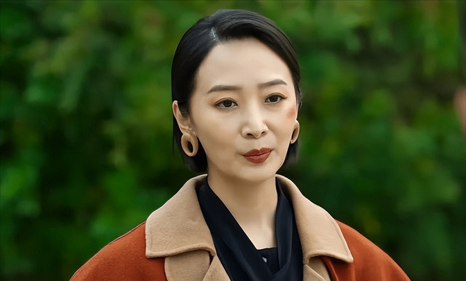 演员曲珊珊,嫁给落魄的黄海波,任劳任怨九年,如今苦尽甘来