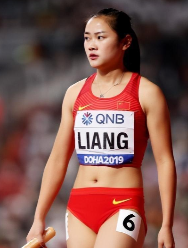 中国女飞人梁小静:身高不到一米六打破纪录,速度之快惊呆选手