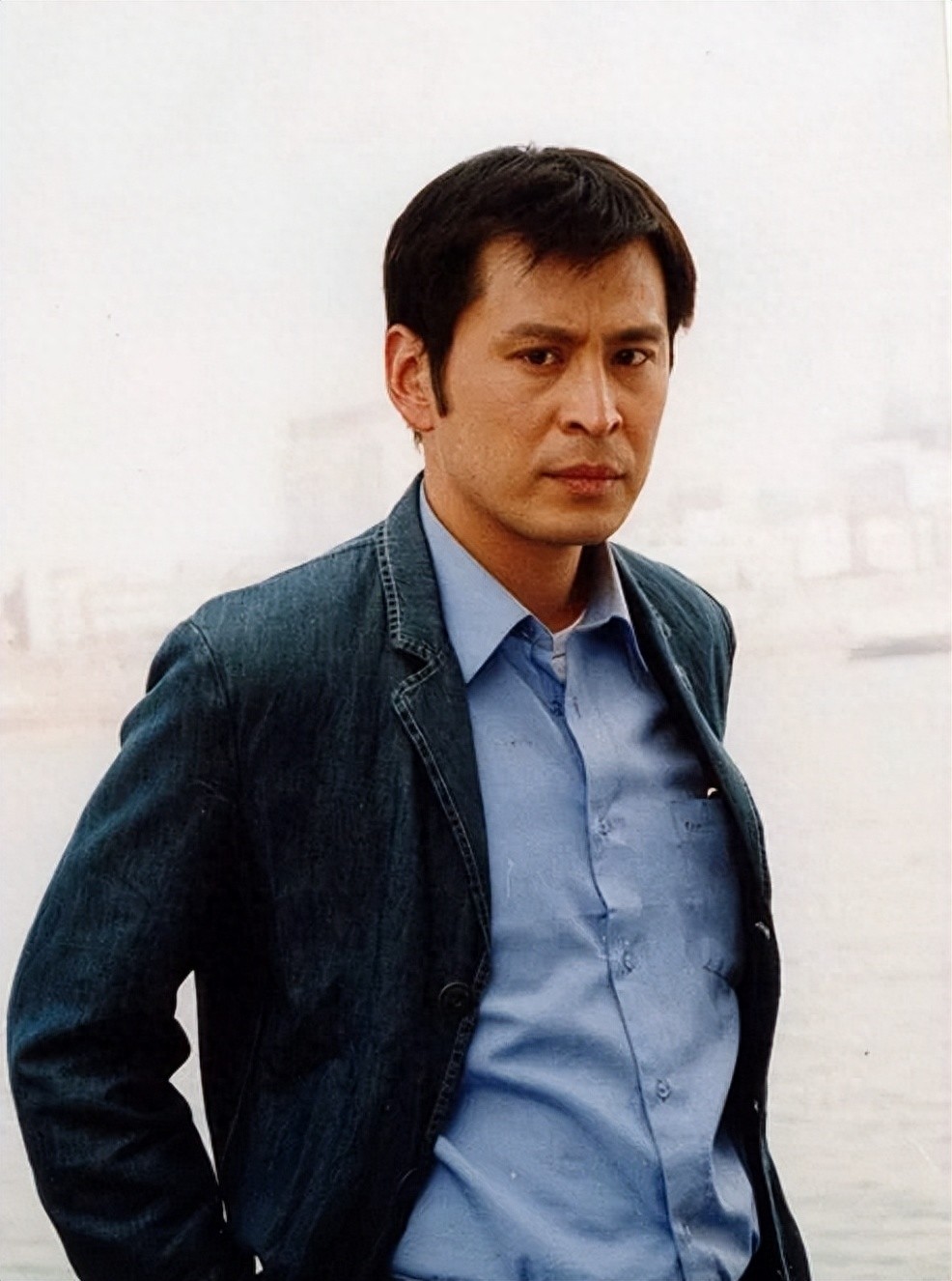 回顾王亚楠:车祸后走上演艺路凭"江啸"一角爆红,49岁妻子成谜