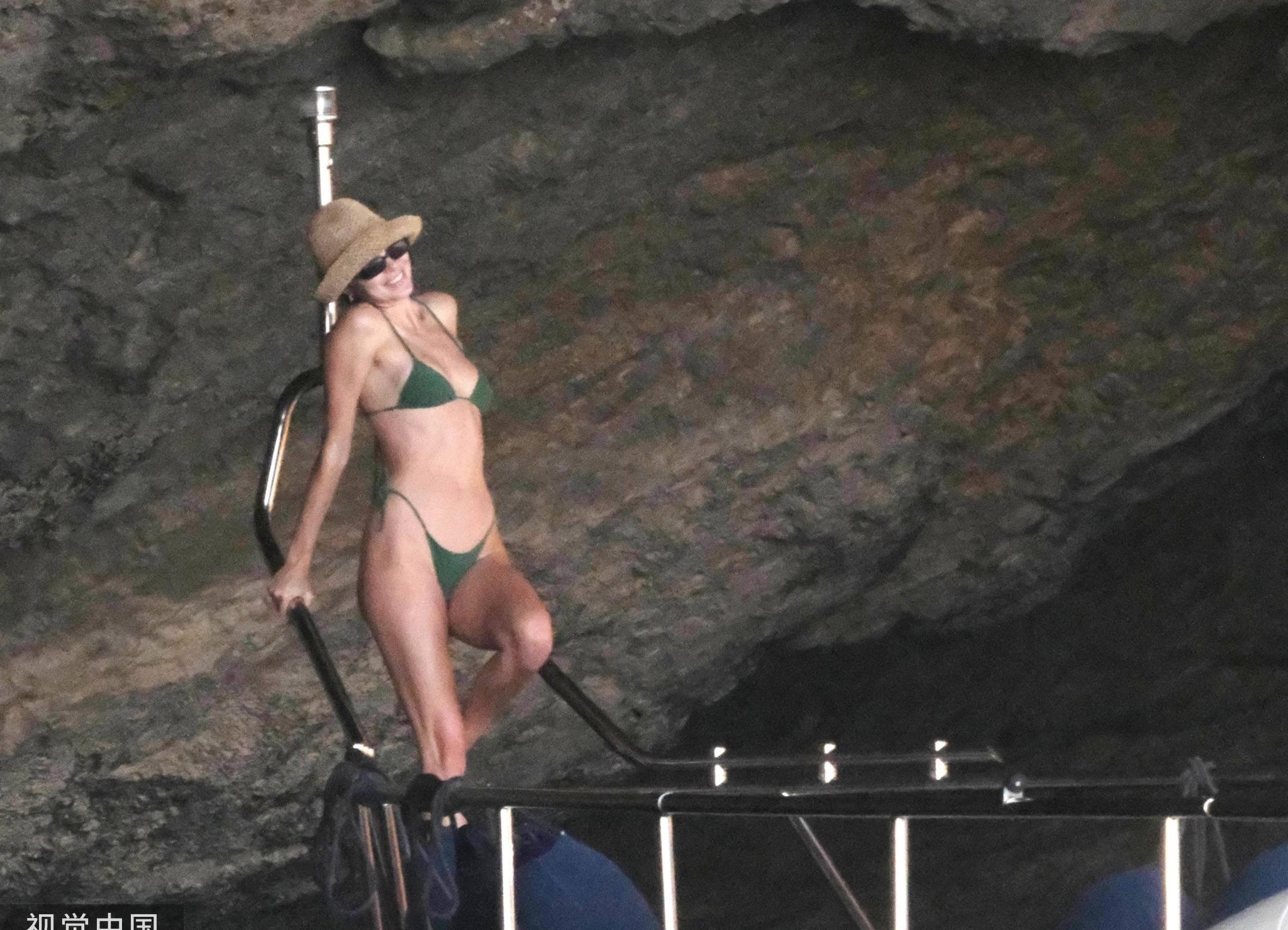 肯豆比基尼秀完美身材,游艇出海瞬间引爆热议