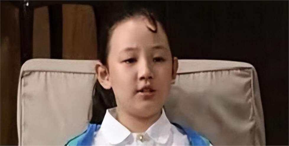 《我爱我家》过去27年后,饰演贾圆圆的关凌,如今怎么样啦?