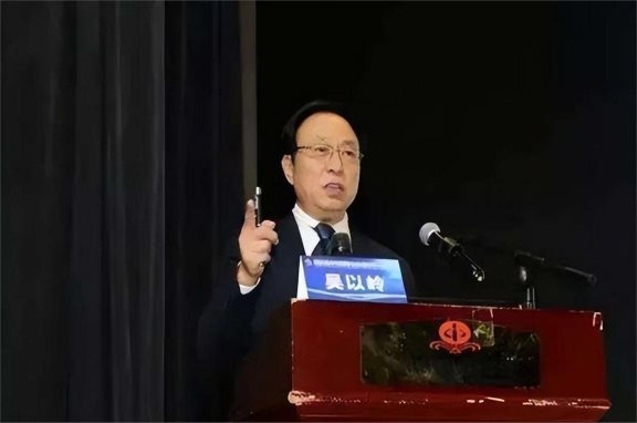 吴以岭:靠五种虫月入上亿,又研制出连花清瘟,出诊只收8元诊费