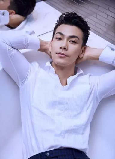 演员戴向宇发声!毫不相干的人,俩嘴一翻就会抹杀一个人一生努力