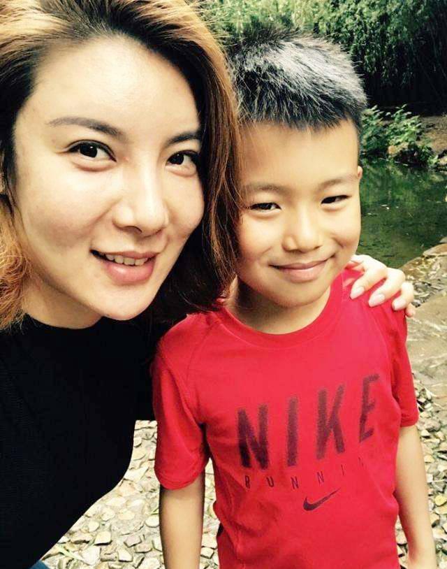 前男友亚运冠军现老公奥运冠军,曾经满脸痘痘的杜丽,如今大变样