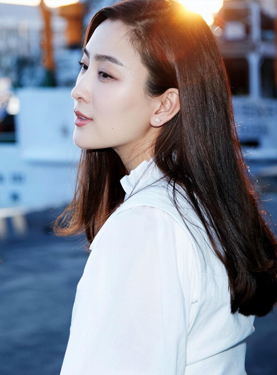 回顾:马苏:和孔令辉同居多年后分手,如今没结婚,却只能做朋友