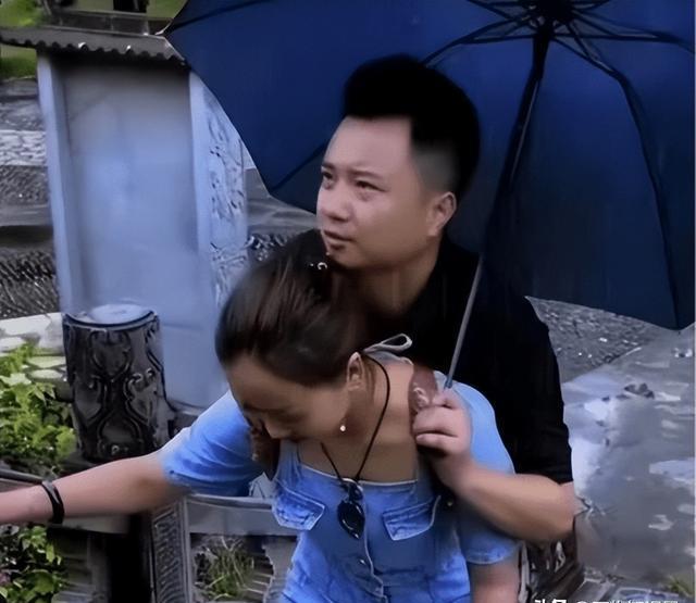 无腿丈夫阿波:婚内出轨美女粉丝,妻子带娃净身出户,如今怎样?