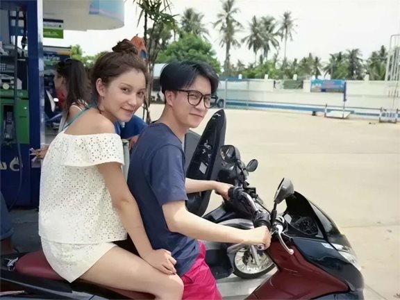 薛之谦:一次演唱会取消显其真诚硬汉形象,为保护妻子离婚后复婚