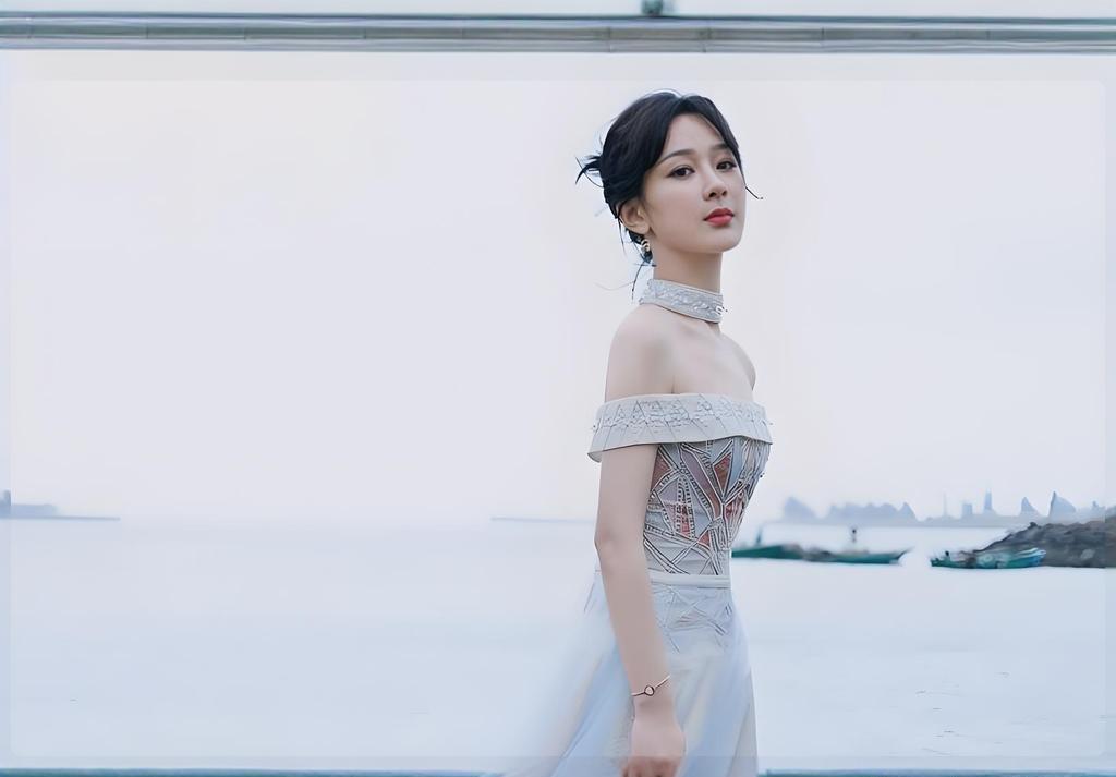 杨紫七夕夜浪漫秘密大揭秘家庭中的惊人内幕