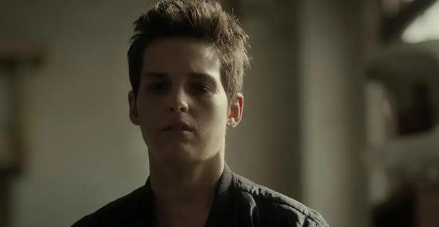 如果在相对宇宙中遇见另一个自己,你会说什么?