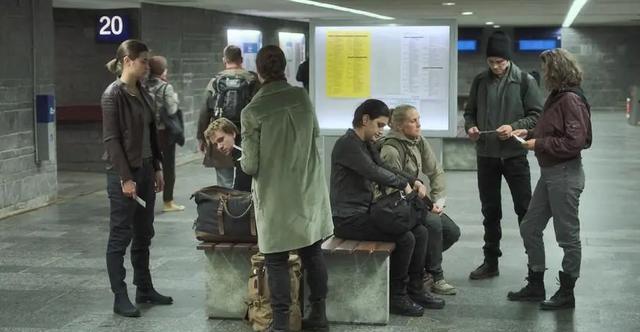 如果在相对宇宙中遇见另一个自己,你会说什么?