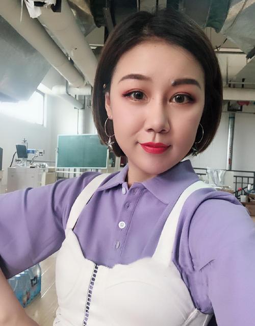 网红深夜徐老师:从月薪800到上榜福布斯,因坐拥"油田"受关注