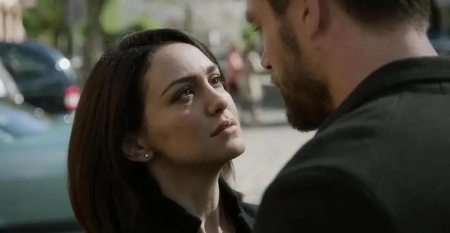 如果在相对宇宙中遇见另一个自己,你会说什么?