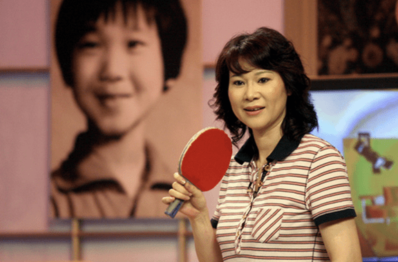 改名小山智丽,入日本籍,击败过邓亚萍的何智丽,现在怎么样了?