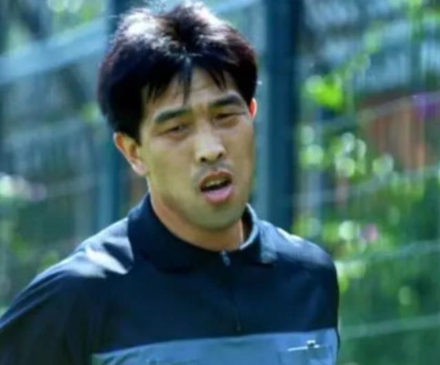 金哨=镀金的黑哨?谭海被调查,金哨成为黑哨代名词?