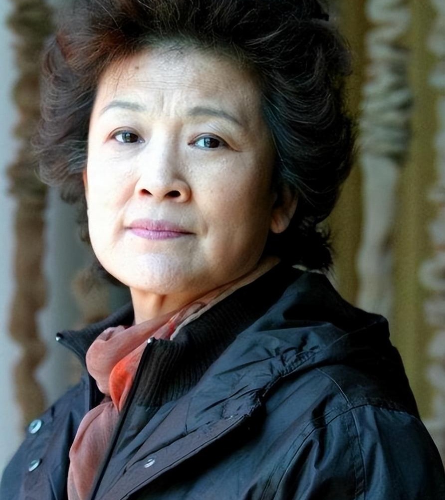 宋春丽:44年鹣鲽情深,孙维熙伴,高龄喜得子,传奇续篇