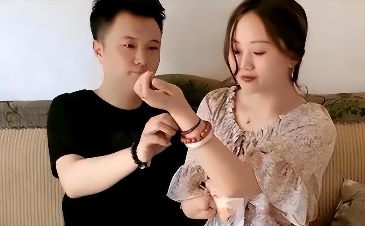 无腿丈夫阿波:婚内出轨美女粉丝,妻子带娃净身出户,如今怎样?