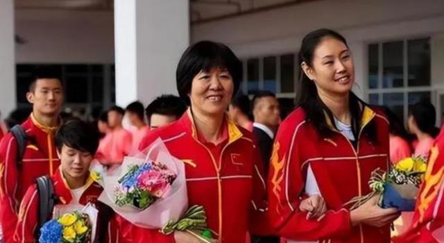 中国女排叛徒王怡被除名,如今叛逃国外的她下场如何?