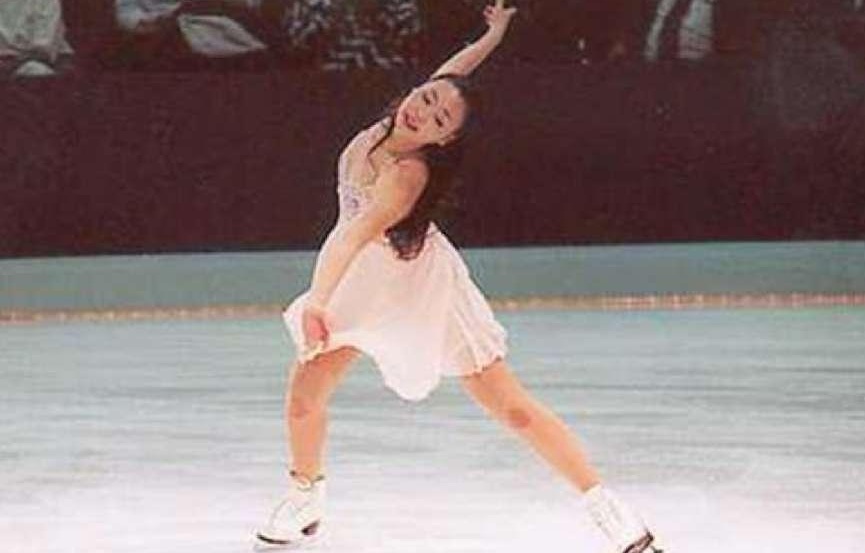 花滑女王陈露嫁俄大叔,混血千金入中华籍,勇夺亚洲冠军宝座